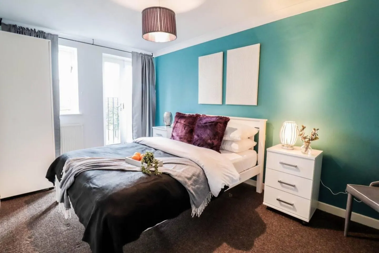 Modern 2Br Flat In Bentley House Apartment London